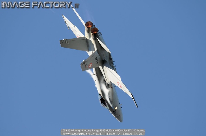 2009-10-07 Axalp Shooting Range 1086 McDonnell Douglas FA-18C Hornet.jpg